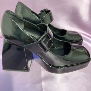 -SOLD-Black Patent Circus by Sam Edelman Mary Jane Size 8